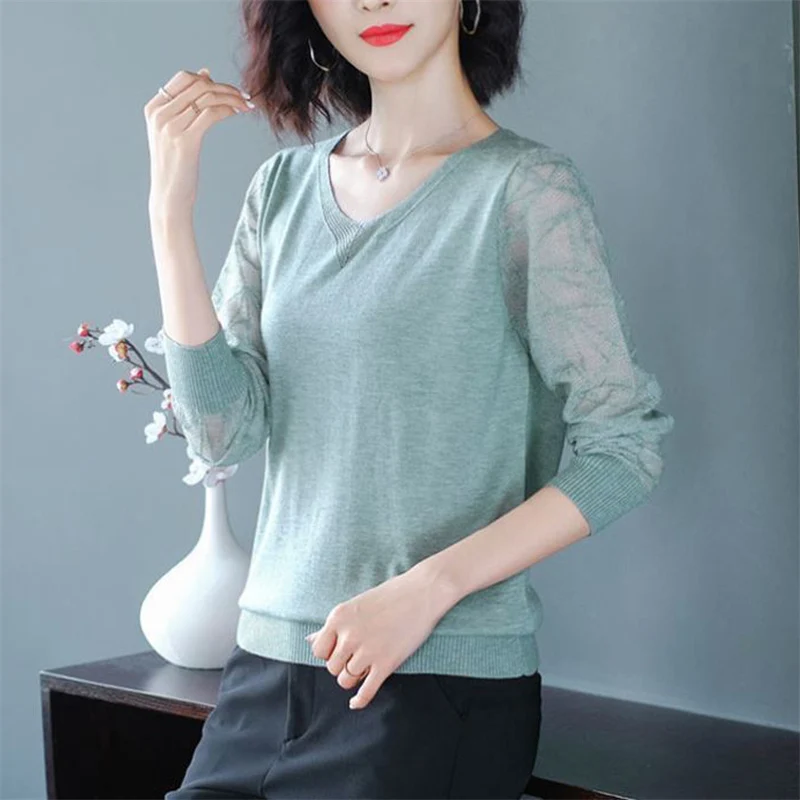 Женский трикотажный свитер с V-образным вырезом и длинным рукавом