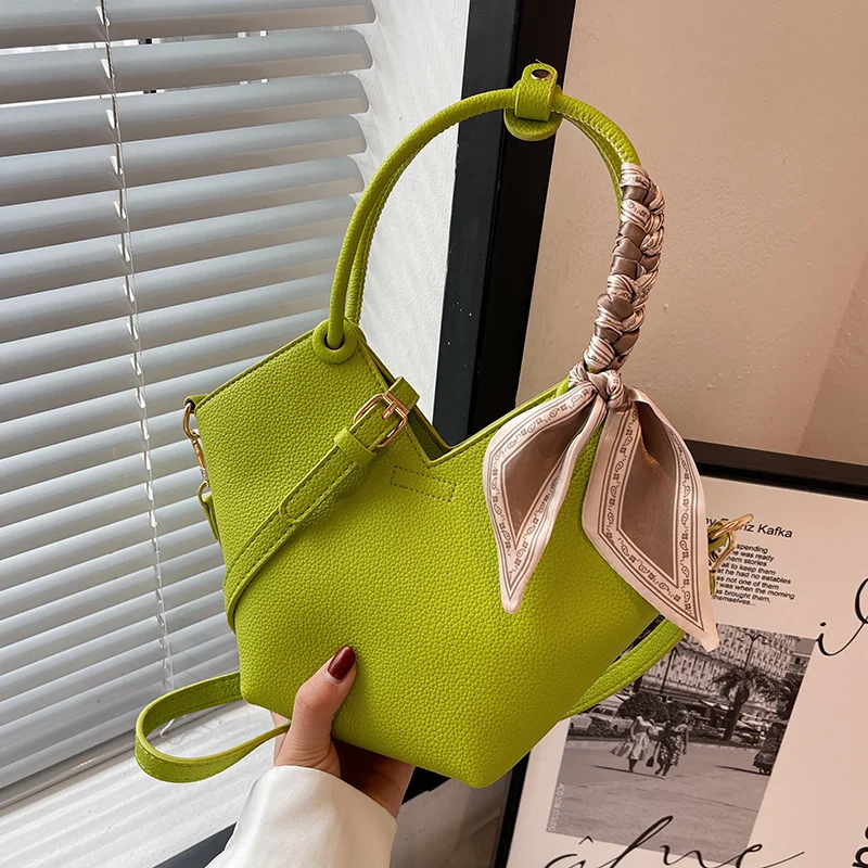 

Popular Women's Bag 2022 Summer New PU Leather Leisure All-match Women Messenger Bags Minority Portable Bucket Bag D01T