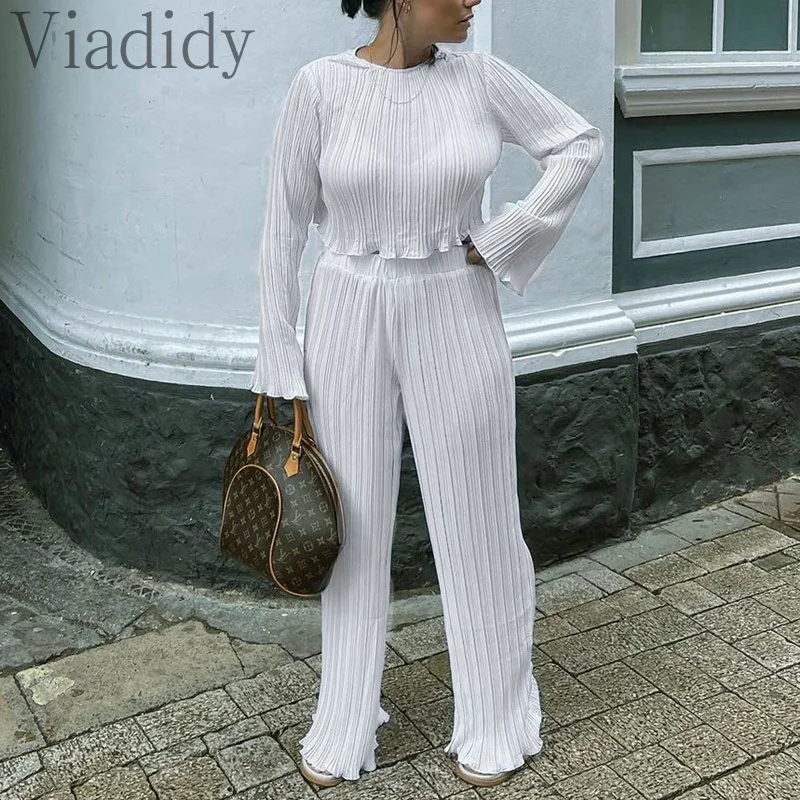 

Women Casual Solid Color Pleated Round Neck Long Sleeve Top and High Waist Wide Leg Pants 2pcs Set