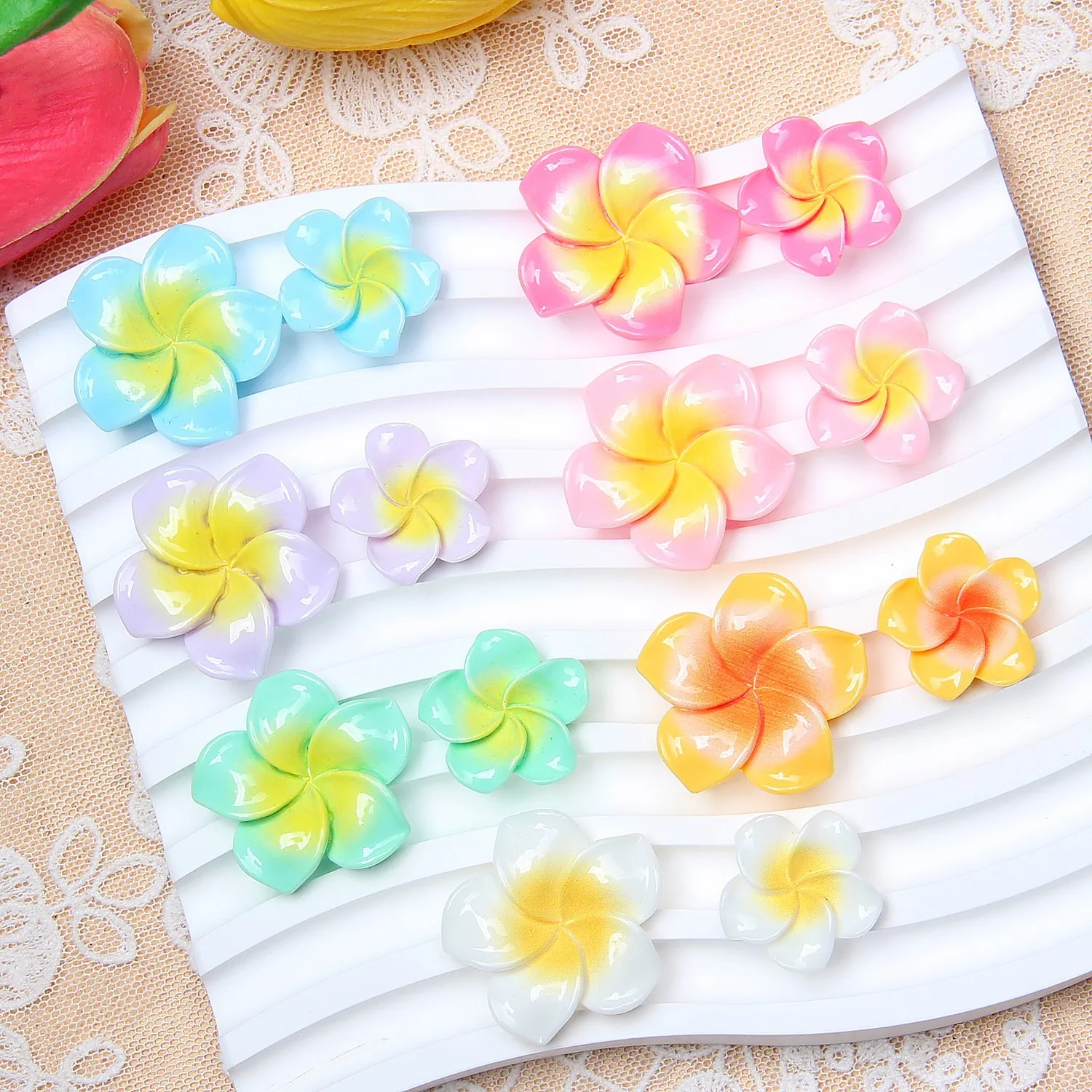 100/200 шт. декоративные кабошоны в виде пяти лепестков