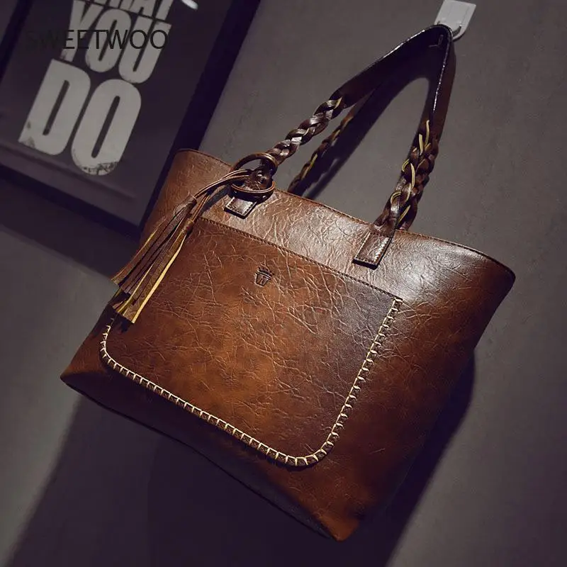 

2022 Large Capacity Women Bags Shoulder Tote Bags bolsos New Women Messenger Bags With Tassel Famous Designers Leather Handbags