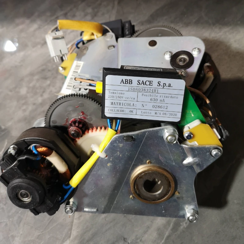 

1SDA038324R1 Energy Storage Motor Operating Mechanism