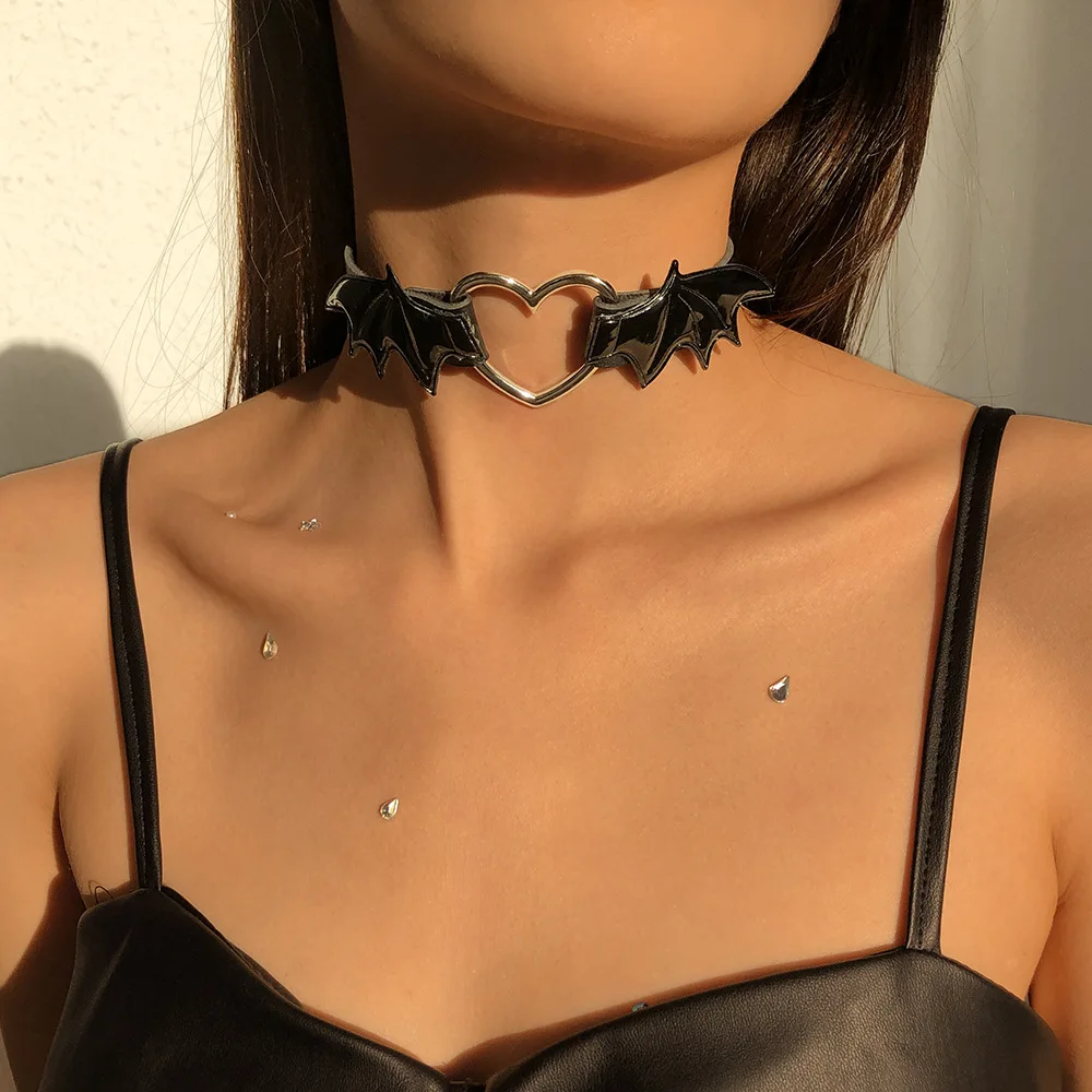 

Gothic punk style vampire necklace Sweet Cool New Fashion love wings collar Choker Women Jewelry Girls Party Jewelry Gifts