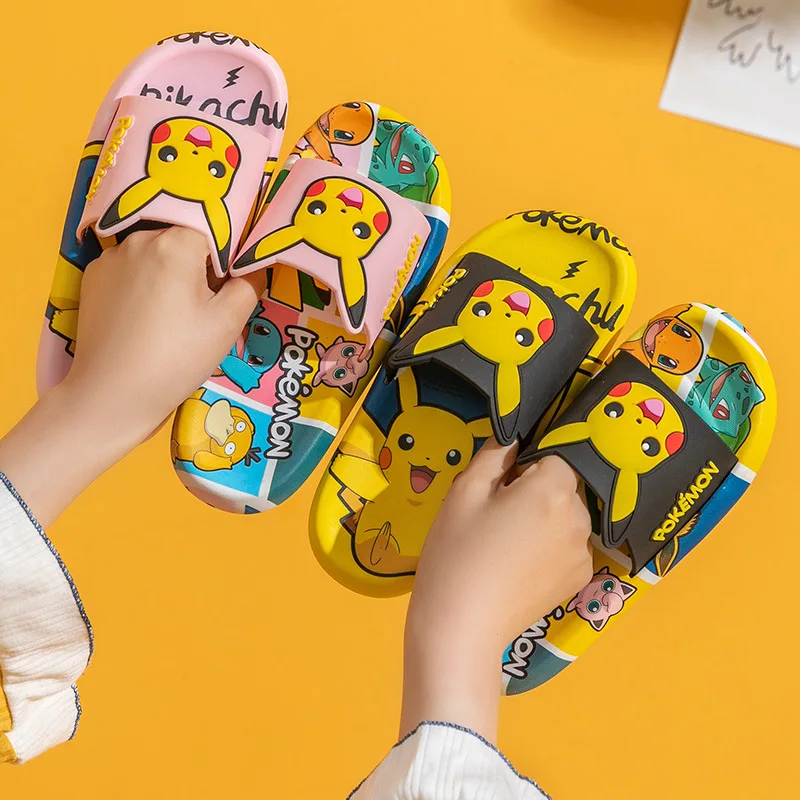 

Тапочки домашние Мультяшные с покемоном Пикачу, аниме периф кавайные, нескользящая обувь для мальчиков и девочек, пляжные сандалии на плоской подошве, подарок для детей
