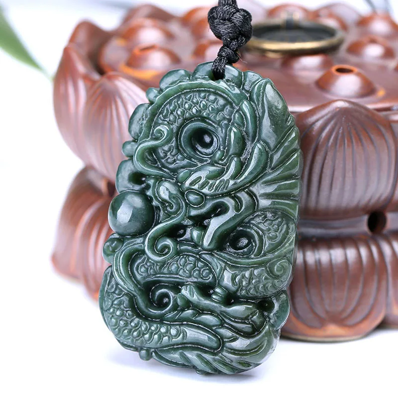 

Les pendentifs Xinjiang Hetian en Jade pour hommes et femmes sont tous assortis dans le monde.