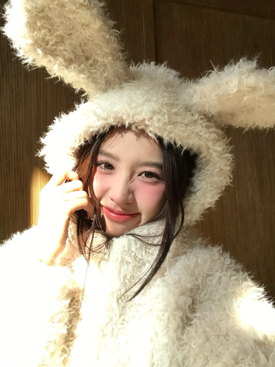 Xinhelp домашняя молодежная меховая верхняя одежда с капюшоном и кроликом для