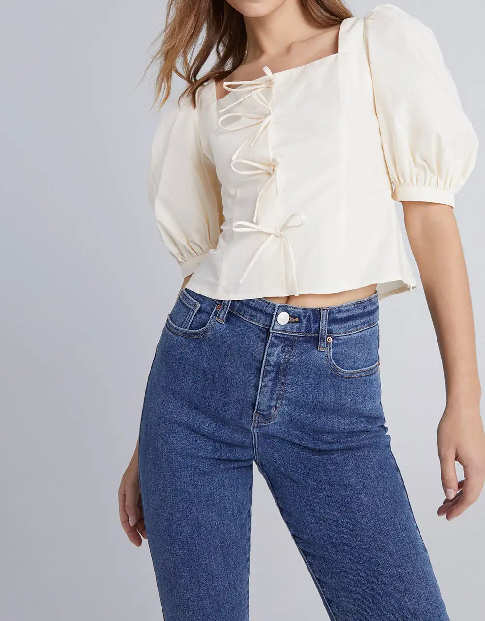 

Tie Front Puff Sleeve Square Neck Blouse