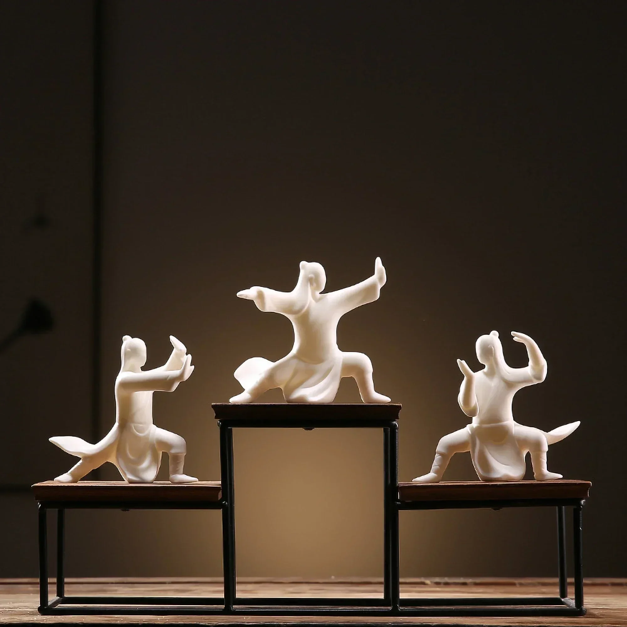 Бело-Китайский Тай-Чи фигурка с орнаментом кунг-фу Ace Фигурки нео-Современное