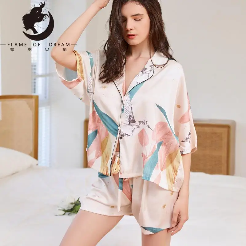 Flame Of Dream 2022 Summer New Ice Silk Pajamas Women's Thin Short Sleeved Shorts Two-piece Suit  Home Clothes 221572