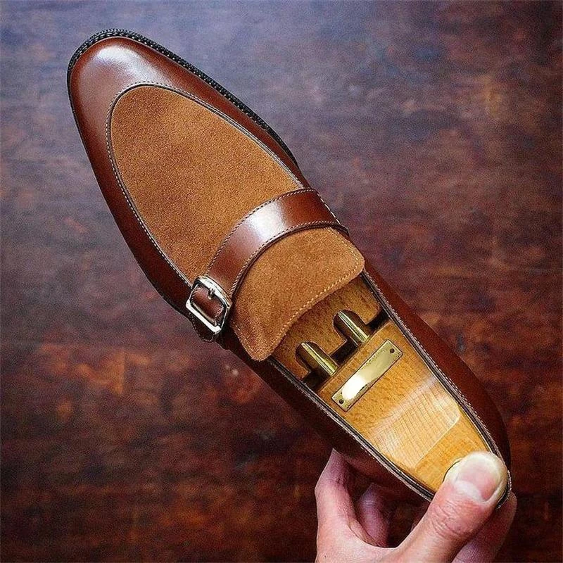 

Men Gentlemen Loafers Retro PU Stitching Faux Suede Belt Buckles Fashion Business Casual Wedding Party Everyday Dress Shoes