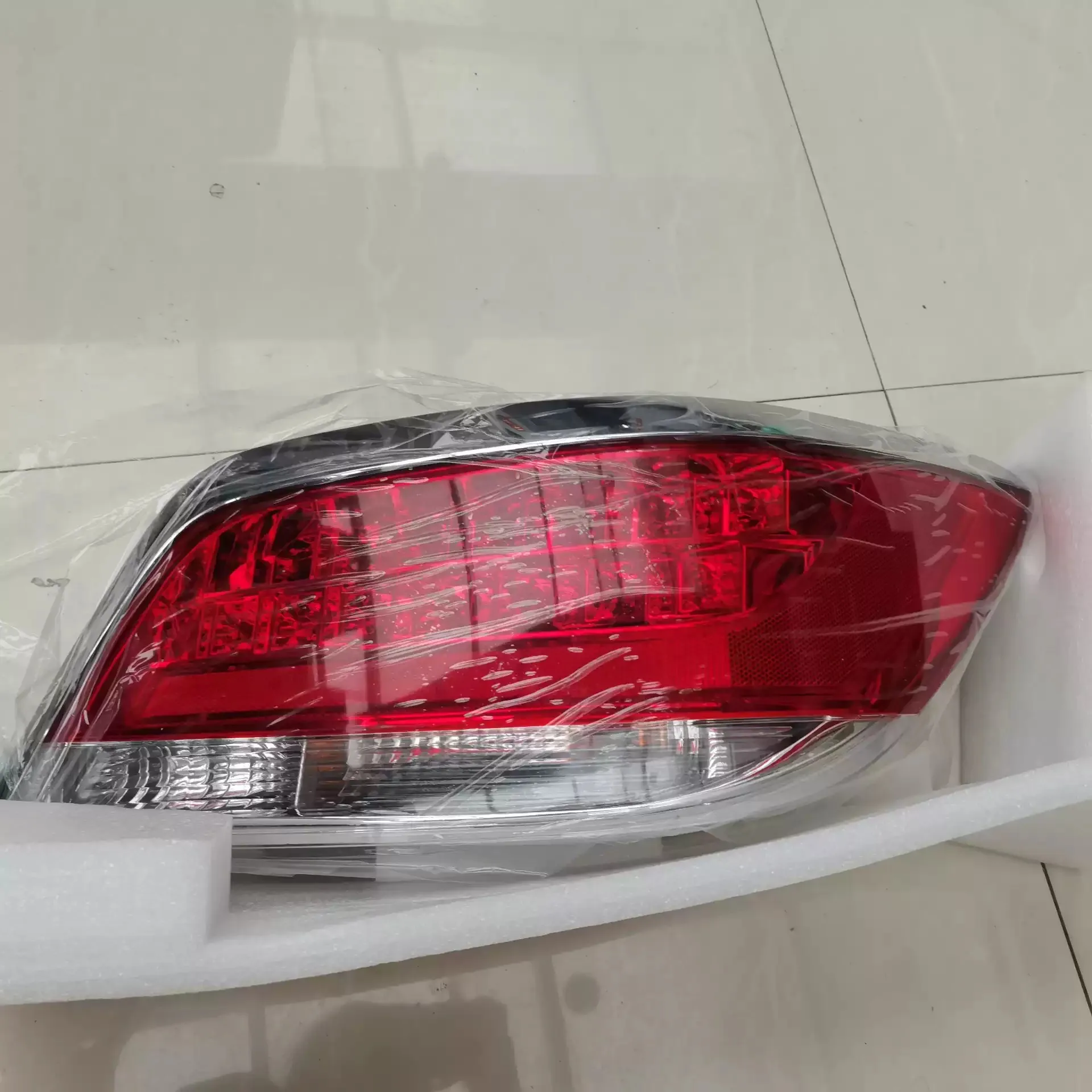 Задний светодиодный фонарь для Buick Lacrosse 09-12 задний стоп-сигнал заднего хода