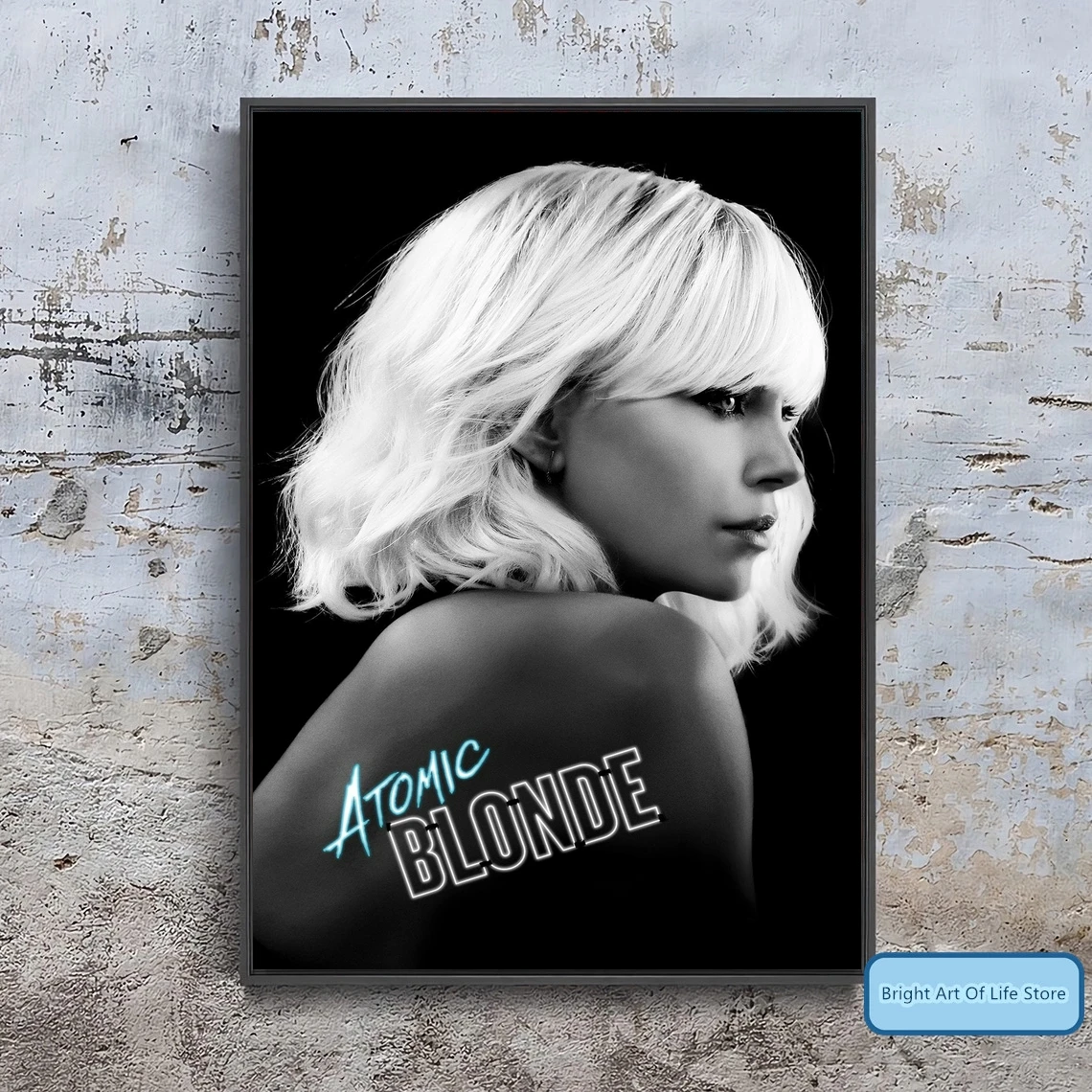 Наклейка на стену с изображением блондинки (2017) без рамки |