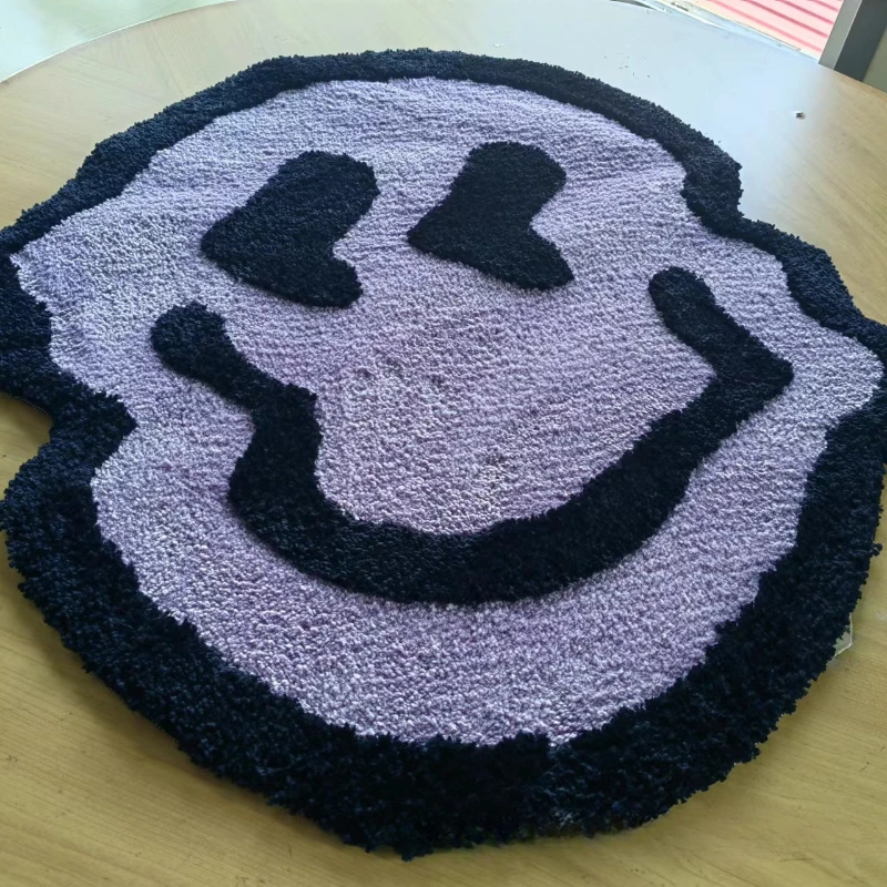 Ковер со смайликом розовый напольный коврик ручной работы милый для украшения