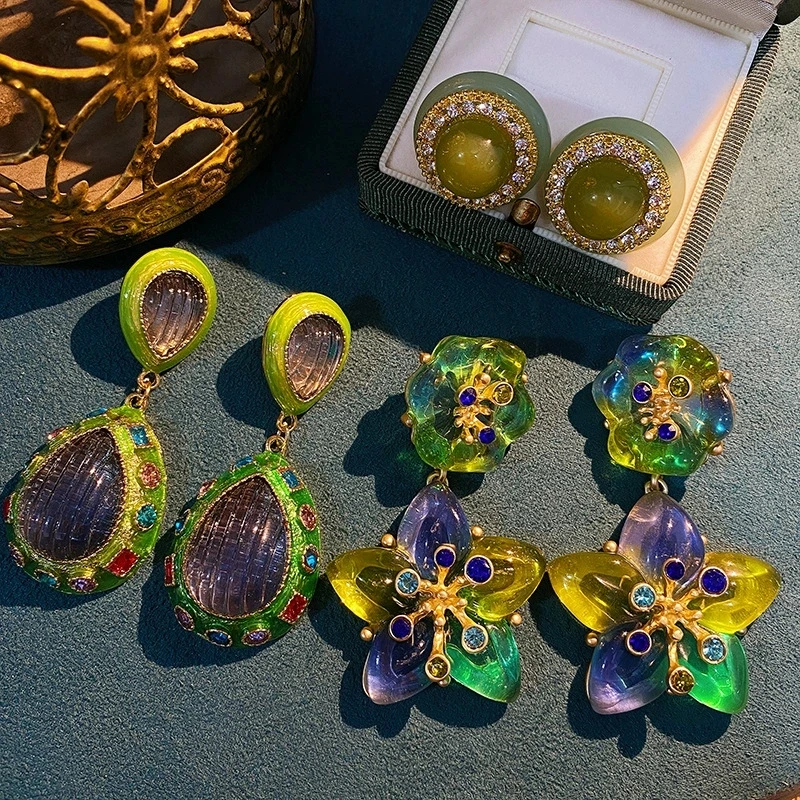 Фото Классические женские модные серьги для девочек Sart Dazzle, клипсы для ушей, элегантные женские винтажные изысканные ювелирные аксессуары с кристаллами и цветами №1