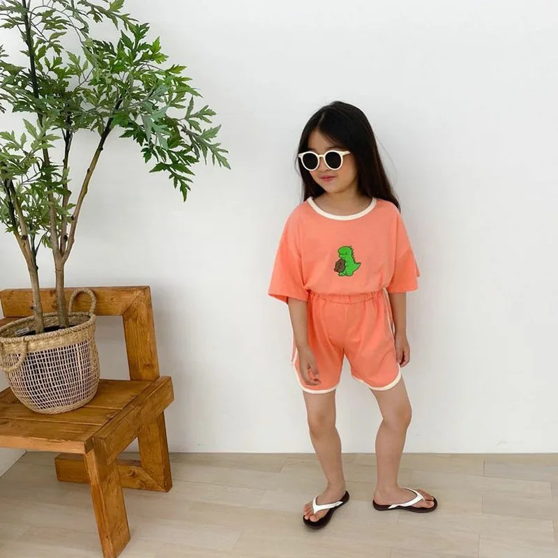 

Children Latest Summer Comfortable Set Kid Girl Cartoon Dinosaur Print T-shirt And Boy Solid Cotton Shorts Fashion Suit