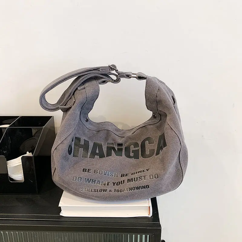 

Large Capacity Student Canvas Bag Female Lazy Wind Japanese and Korean Version of The Casual Bag 2023 New Crossbody Bag