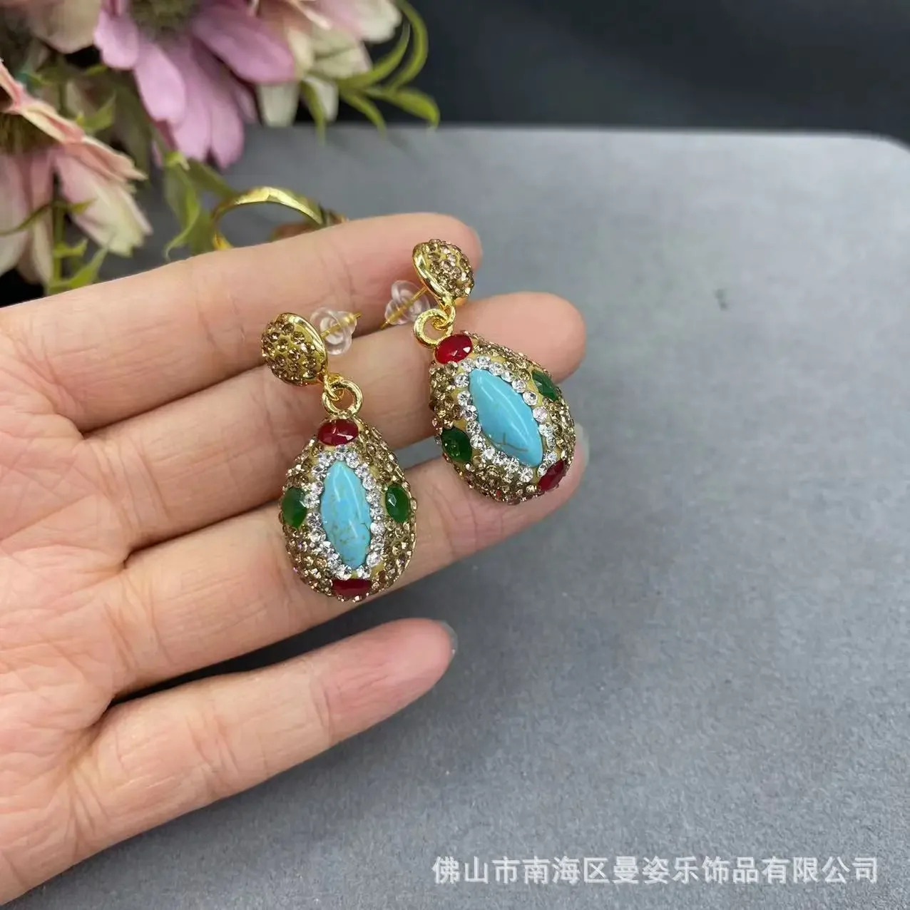 Конский глаз бирюза инкрустированный Рубин набор из трех частей