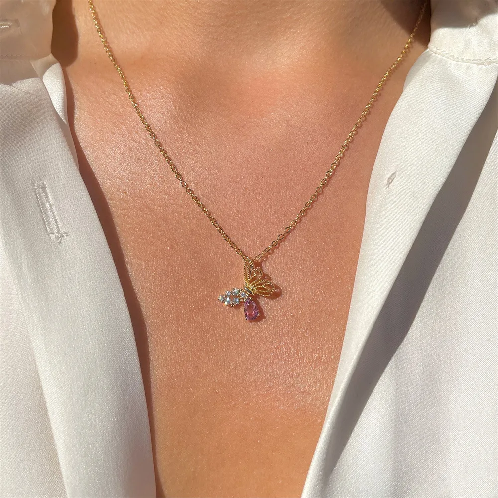 

Simple Temperament Openwork Color Zircon Butterfly Choker Necklace Exquisite Butterfly Pendant Necklace Fashion Women Jewelry