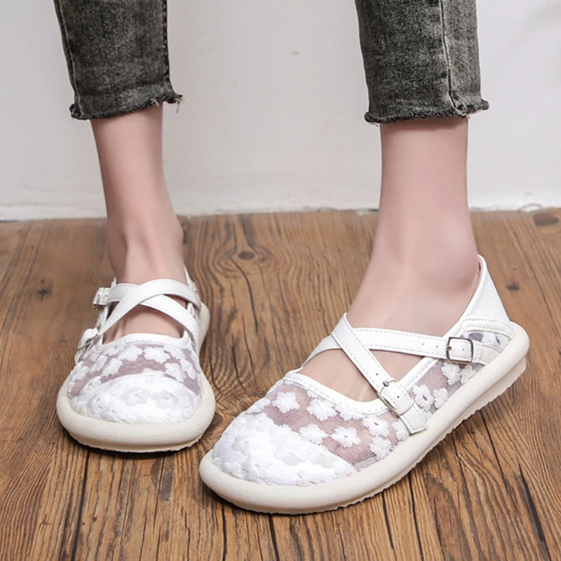 

Женские сетчатые шлепанцы, мягкая подошва, удобные, плоская подошва, кружевные летние тапки, белые, 2023