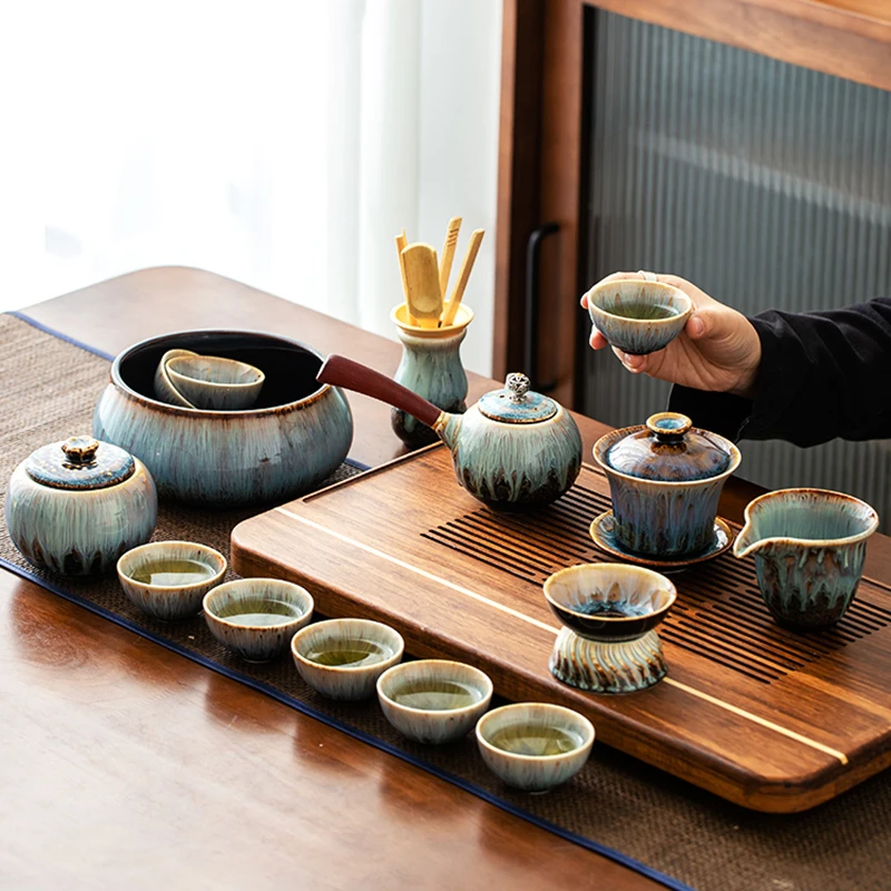 

Ceramic Infuser Tea Set Chinese Porcelain Kung Fu Pottery Tea Set Kettle Luxury Maker Portable Zisha Taza De Te Gift Set WSW35XP