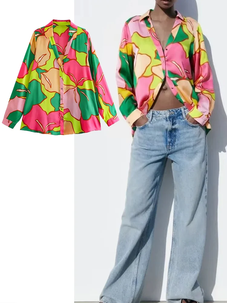 

Блузка женская однобортная с отложным воротником и принтом