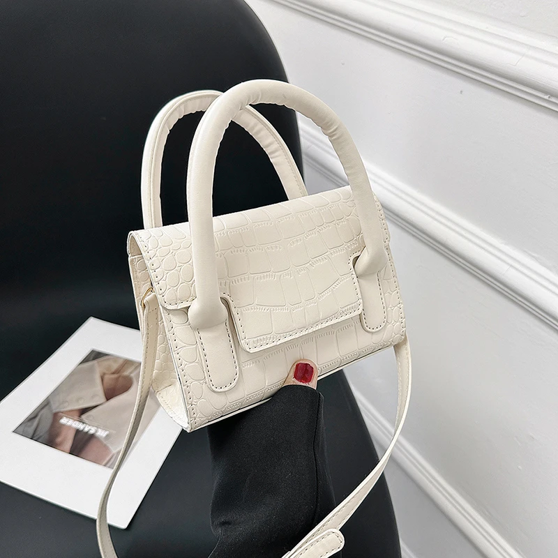 

Style Metallic Top Handle Leather Mini Phone Crossbody Bags for Women New Luxury Brand Party Short Handle Kawaii Handbags Wallet