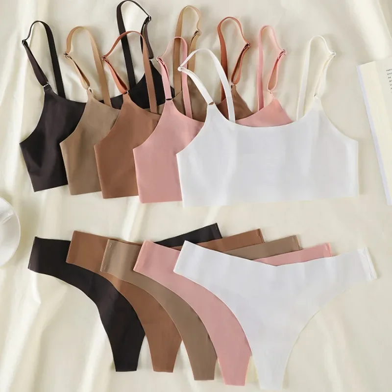 

Sexy Women Seamless Set Bra and Thong 2 Pieces Low Waist Panties Breathable Sexy Seamless Bra Set Comfortable Home Underwear