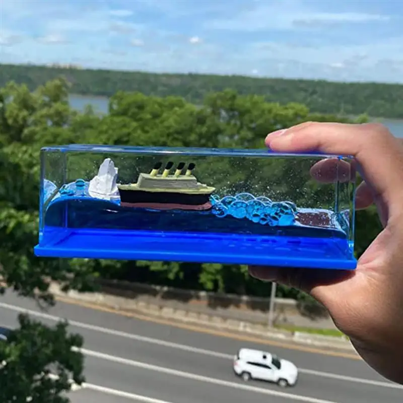

Liquid Ship Paperweight Motiondesktop Decor Cruise Boatgifts Birthday Wave Nautical Model For Figurine Titanic S