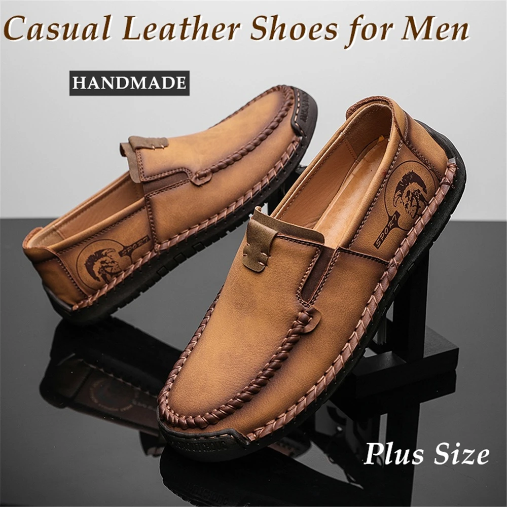 

2022 New Men's Summer Breathable Leather Shoes Flat Oxfords British Style Loafers Fashion Business Casual Slip On Sneakers Trend