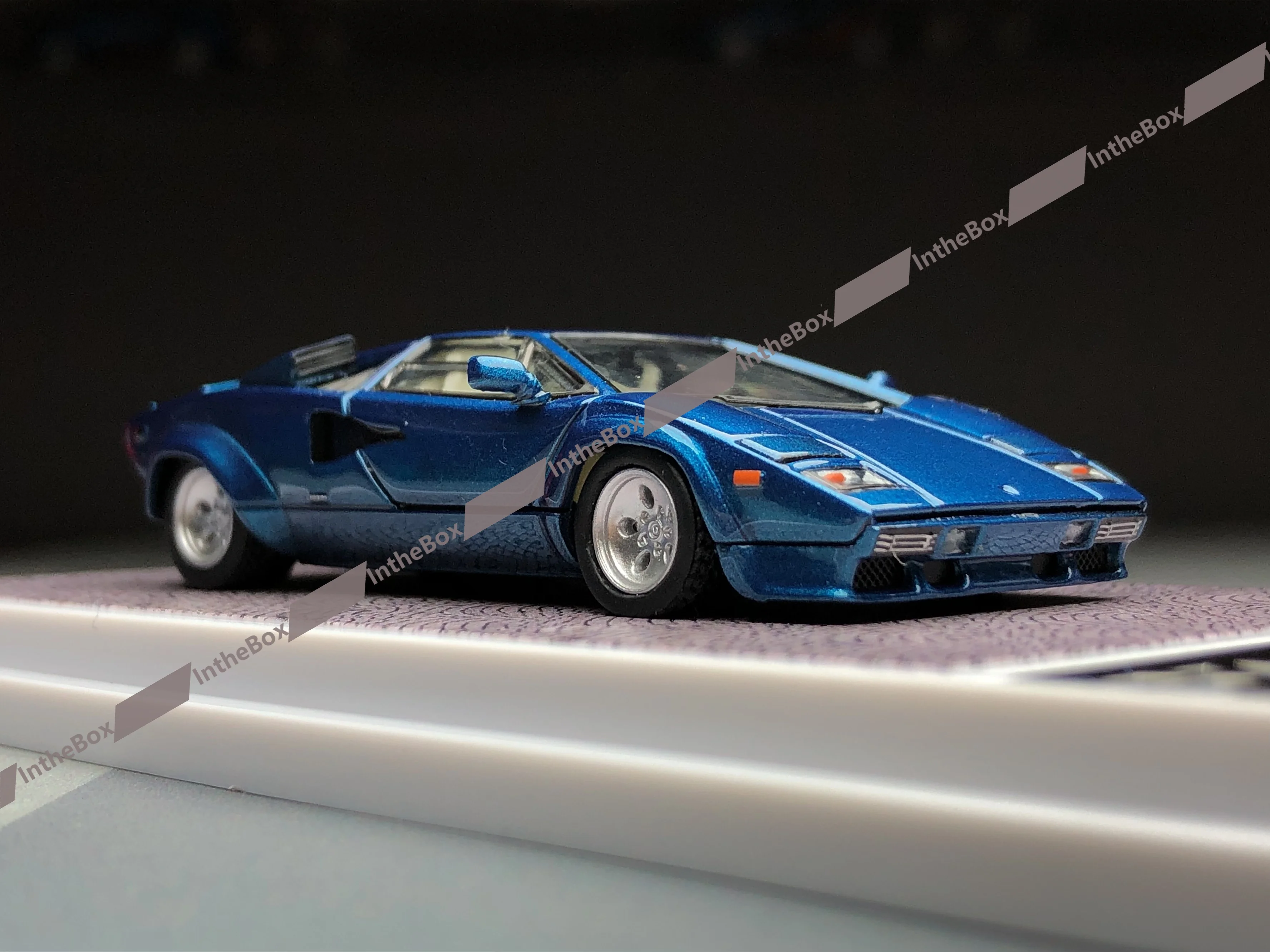 FindClassically FY Countach LP5000 QV Blue 1:64 Литая под давлением модель автомобиля Коллекция