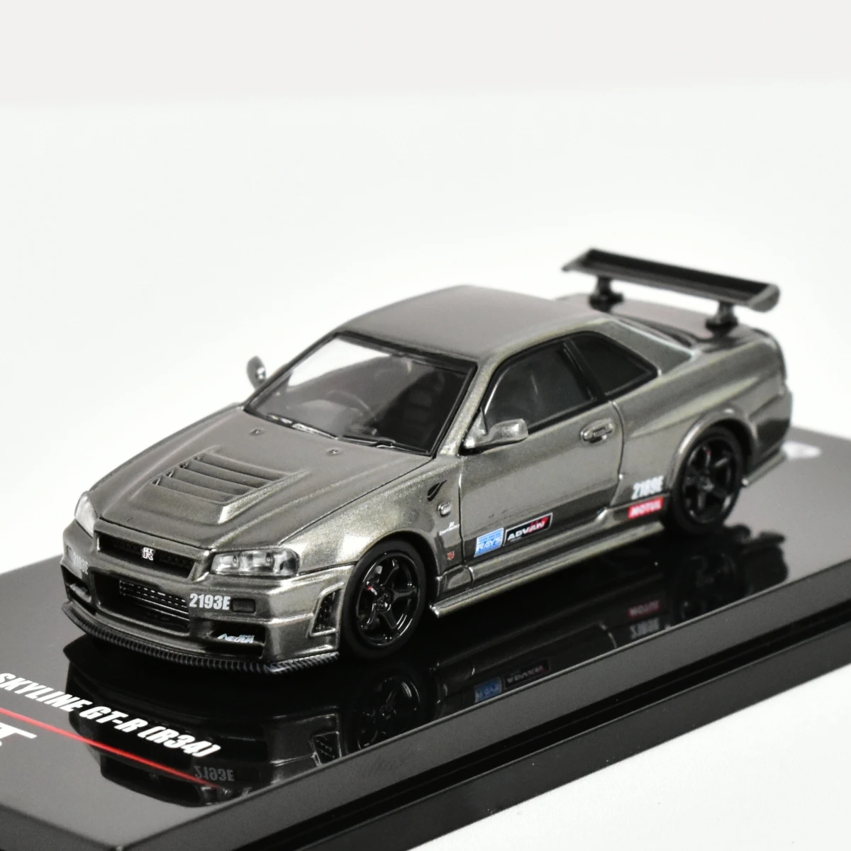 

INNO 1:64 Nissan SKYLINE Skyline GTR R34 Car Model