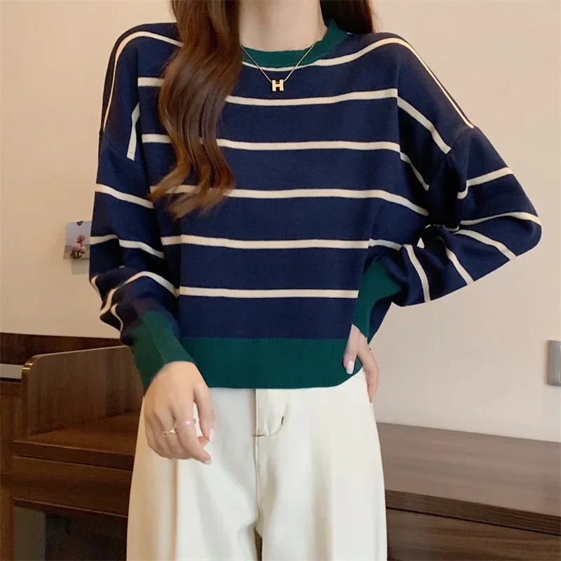 Женский вязаный полосатый пуловер укороченный топ для похудения осенне-зимняя