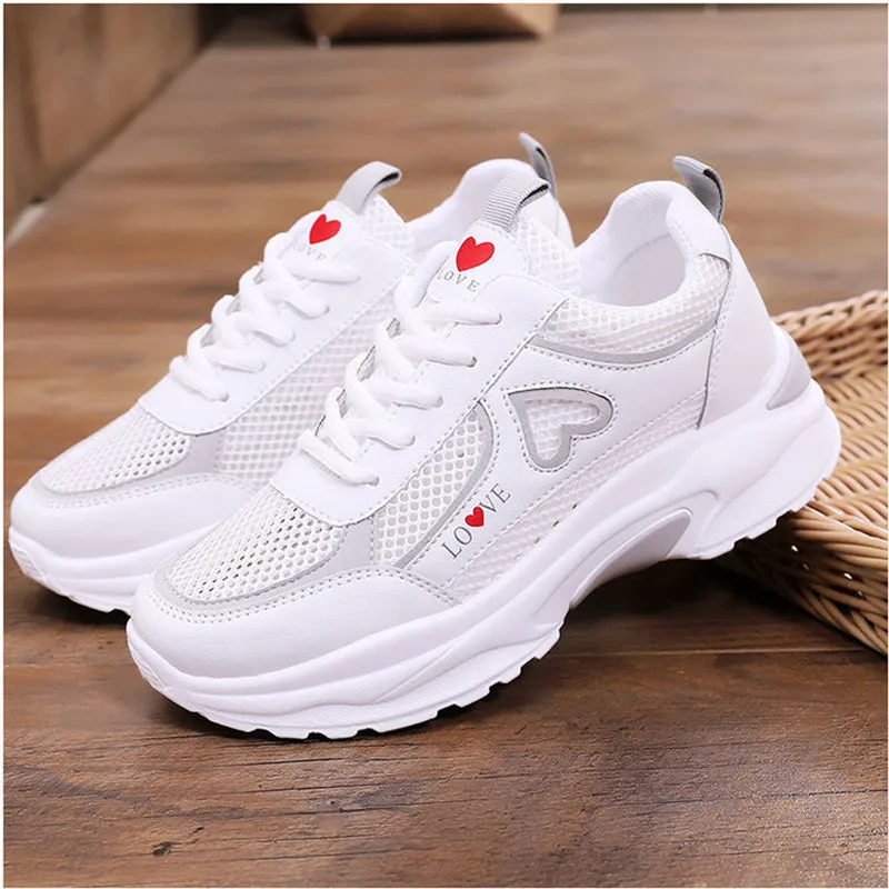 Sport Running Shoes Women Air Mesh Breathable Walking Tennis Woman Sneaker Heart-shaped Fashion Casual Sneakers