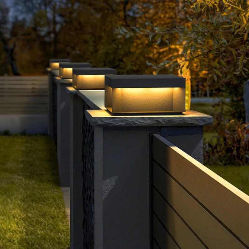 

Solar column head lamp outdoor waterproof courtyard lamp lawn lamp courtyard column fence column head lamp villa doorpost lamp