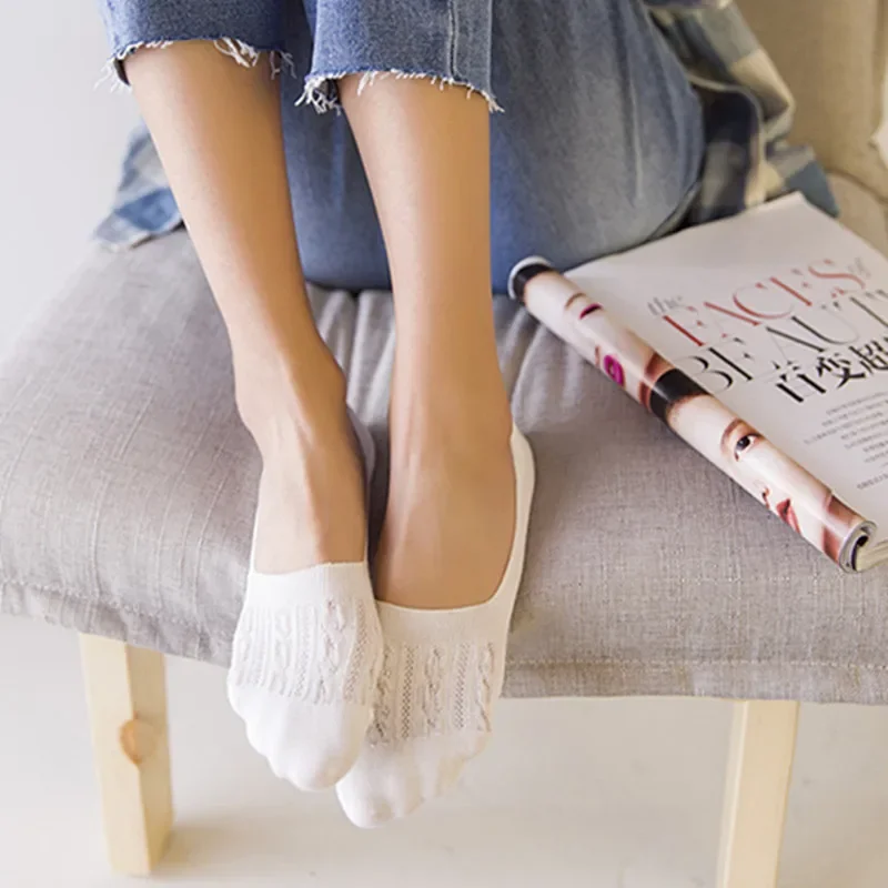 Женские хлопковые тапочки-носочки с однотонным узором нескользящие мягкие