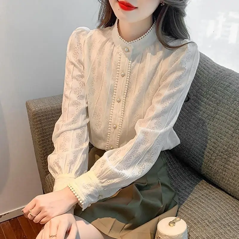 Модная женская осенняя рубашка с полувысоким воротником и кружевной подошвой в