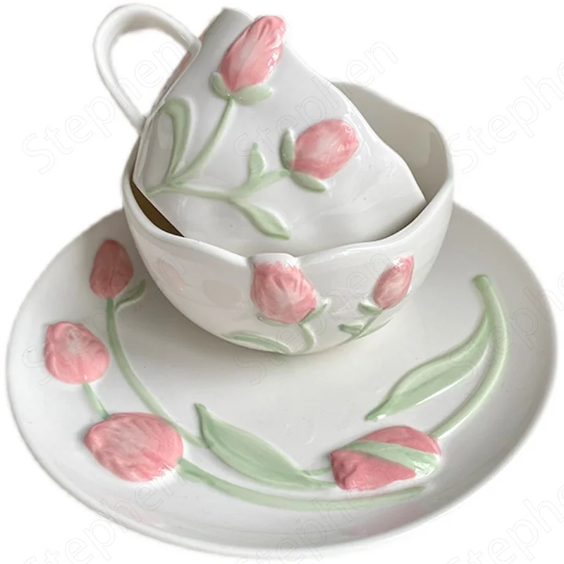

Three-dimensional Relief Tulip Hand-painted Ceramic Plates and Bowls European Classical Fruit Salad Bowl Afternoon Tea Tableware