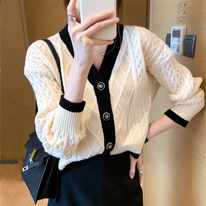 

Striped color matching V-neck slim sweater women's cardigan 2022 spring new short casual knitted jacket women