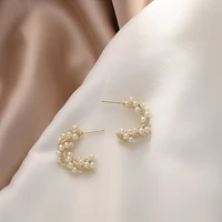baroque court earrings new fashion ring hollow pearl winding earrings women