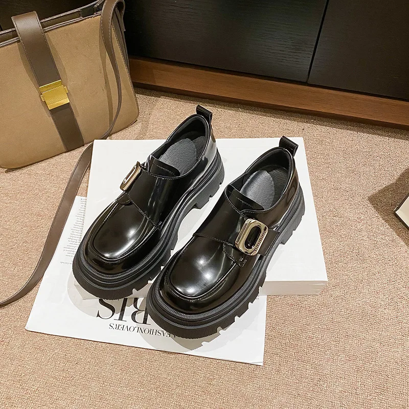 Лоферы из натуральной кожи для женщин в британском стиле весна 2024 Новая удобная