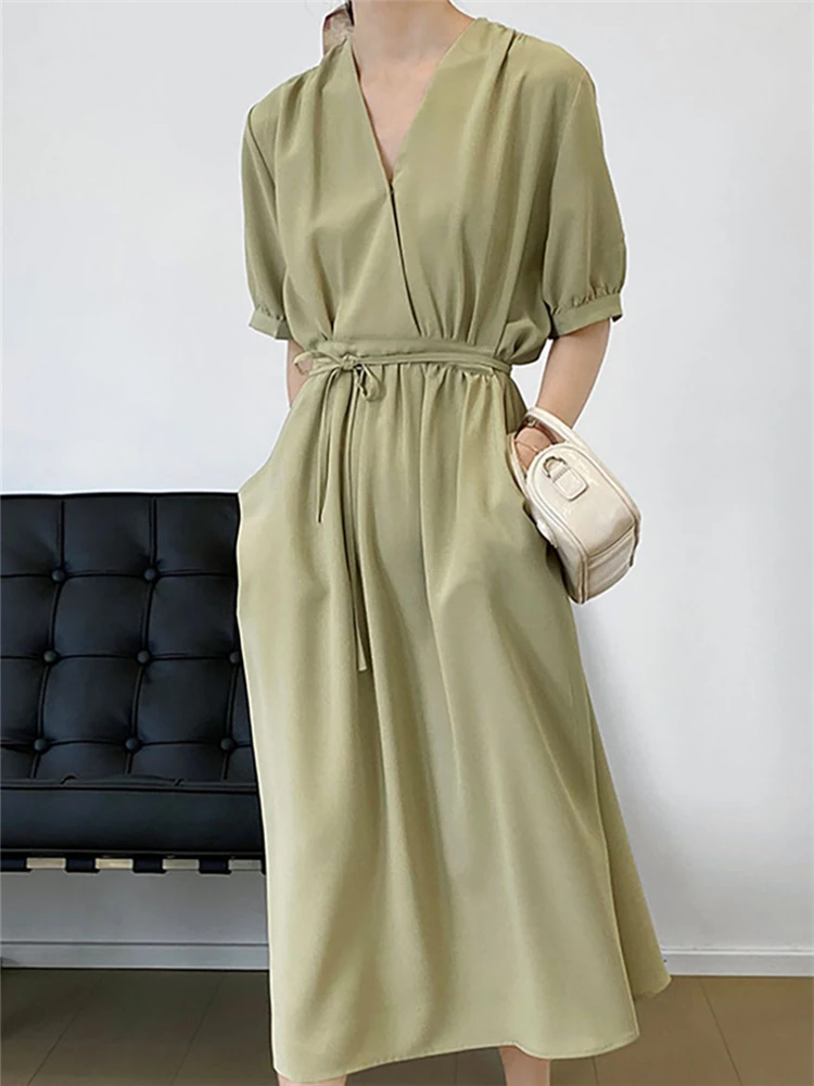 

Летние платья-миди с двойными карманами, элегантное платье в Корейском стиле с V-образным вырезом, высокой талией, коротким рукавом и шнуров...