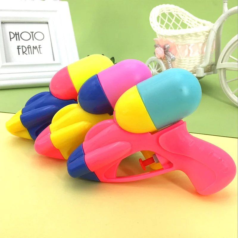 

Детский фотографический игрушечный пистолет для детей, играющих на пляже