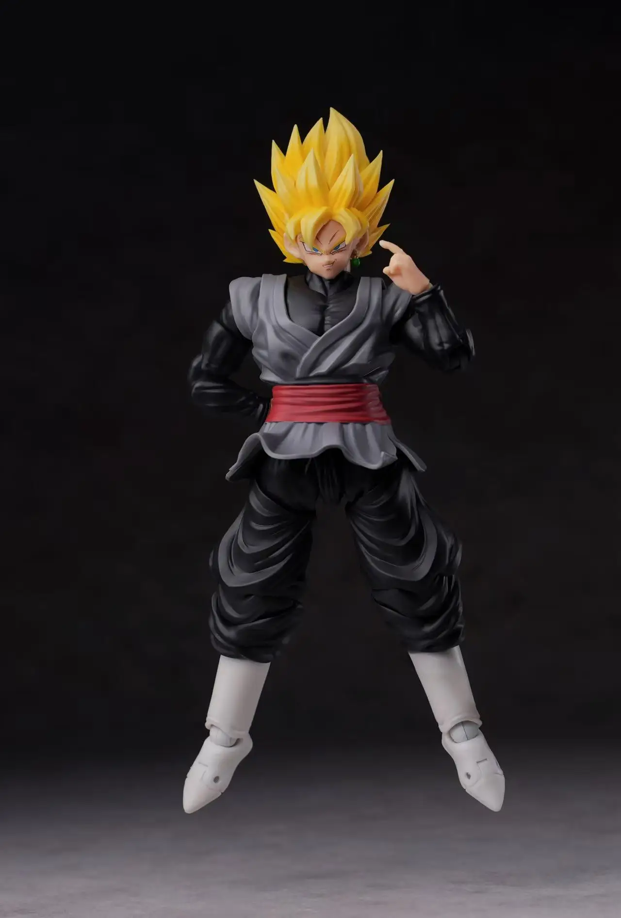 Фото В наличии: DIMENSIONIA Studio Son Goku 001A/001B/001C Dragon Ball Z SHF Black Goku — аниме-фигурка, модель, игрушка, подарок, хобби №5