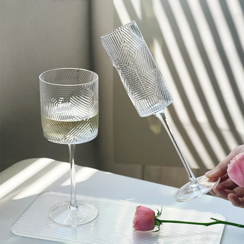 

Textured Goblets Champagne Cocktails Cider Glasses, Juice Bubbles, Cold Drinks, Household Wine Glasses, Red Wine Glasses
