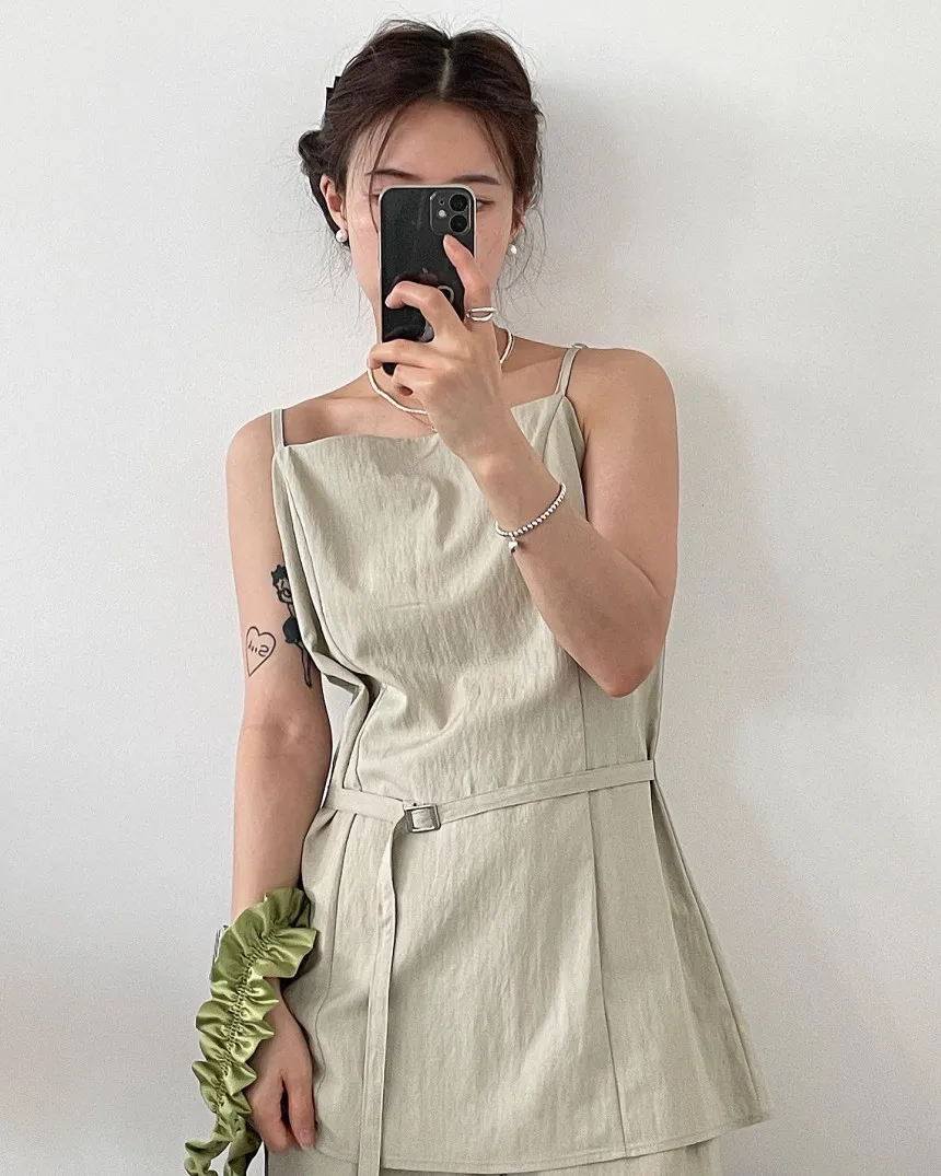 

SuperAen 2022 Summer Solid Loose Sleeveless Medium Length Square Collar Shirt Vest Casual Women Tops