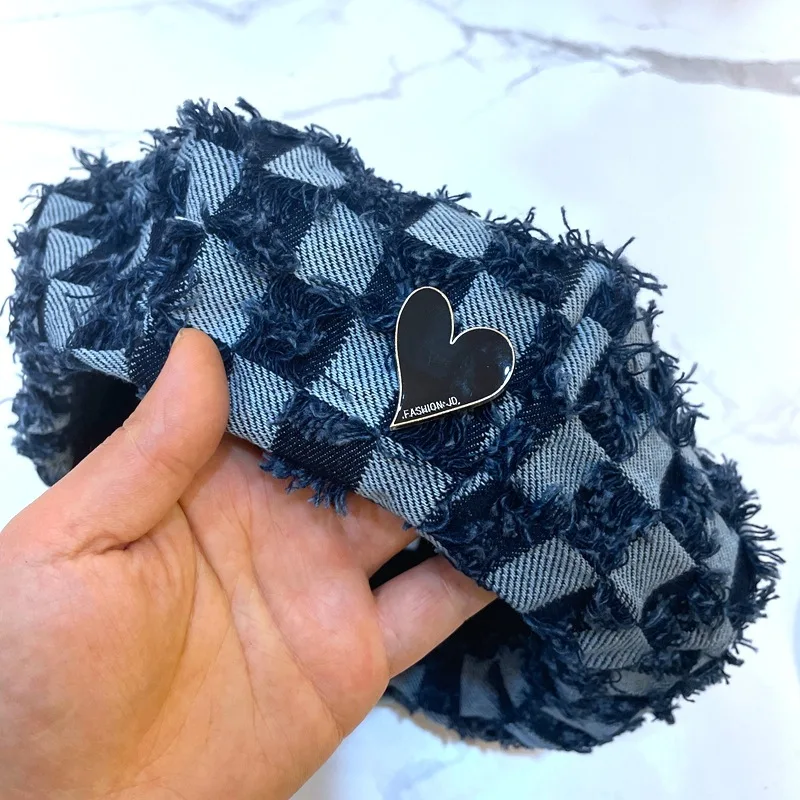 Корейский модный берет в шахматную клетку с надписью Love Женская Универсальная