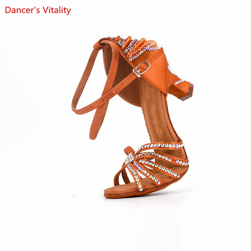 

Обувь для латинских танцев для взрослых; Детская обувь для соревнований с жемчугом Румба Чача; Обувь для бальных танцев; Современная обувь для социальных танцев; Обувь для латинских танцев для девочек