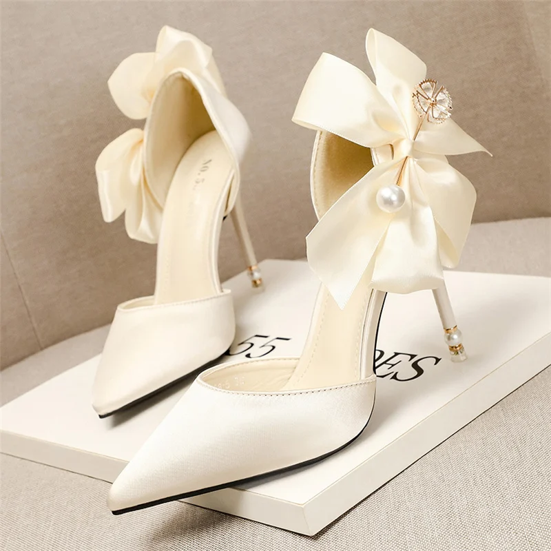 

2022 Women's Fashion Luxury Wedding Bridal High Heel Shoes Bow Sexy Pearl Satin Women Stiletto Heel Banquet Party Women's Shoes