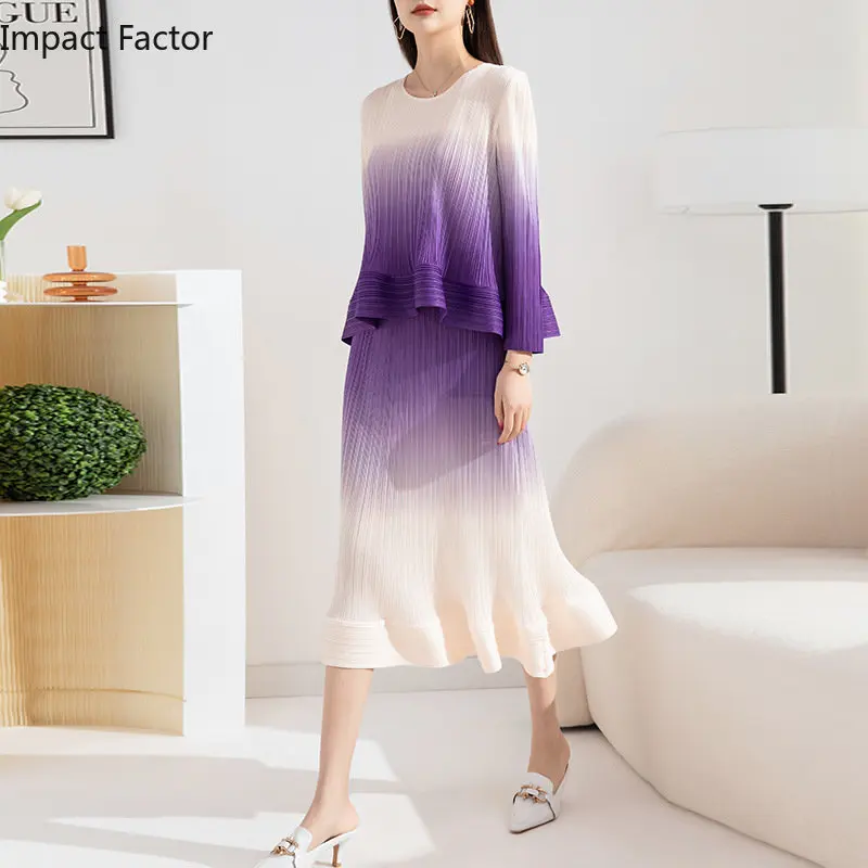 

Miyake Pleated 2023 New Fashion Suit Gradient Printed Round Neck Long Sleeve Top+high Waist Ruffled Overskirt Two-piece Suit