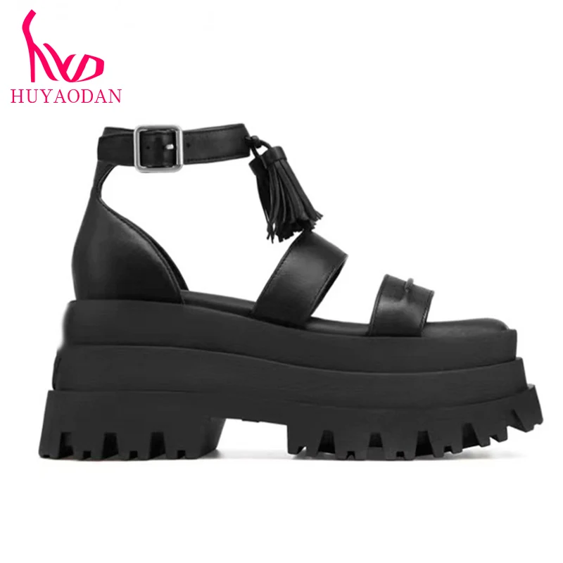 

Женские босоножки на массивном каблуке, черные или белые классические повседневные сандалии-гладиаторы на платформе, Размеры 35-41, летний се...